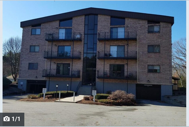 Building Photo - 181 Littleton Rd