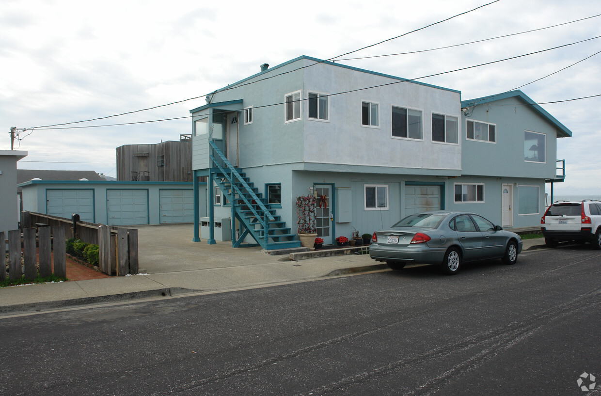 Building Photo - 2-6 Santa Maria Ave