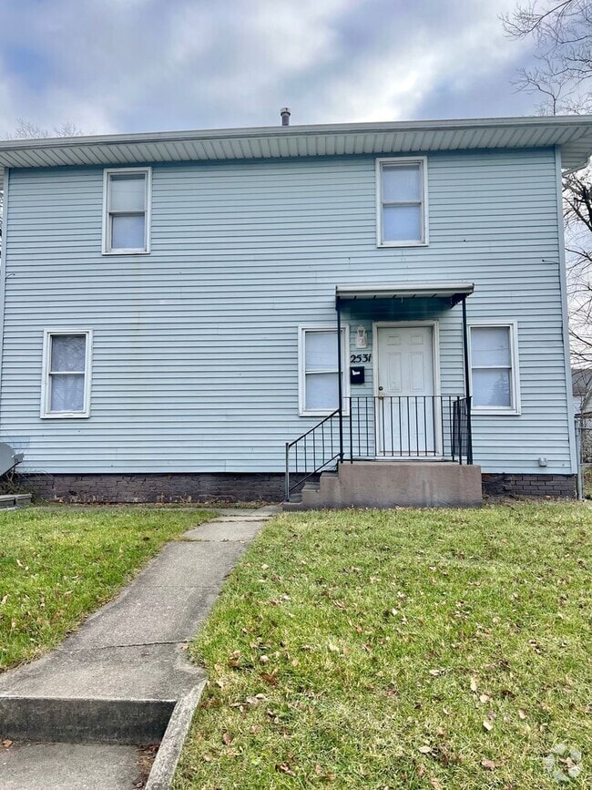 Building Photo - 2531 Barr St