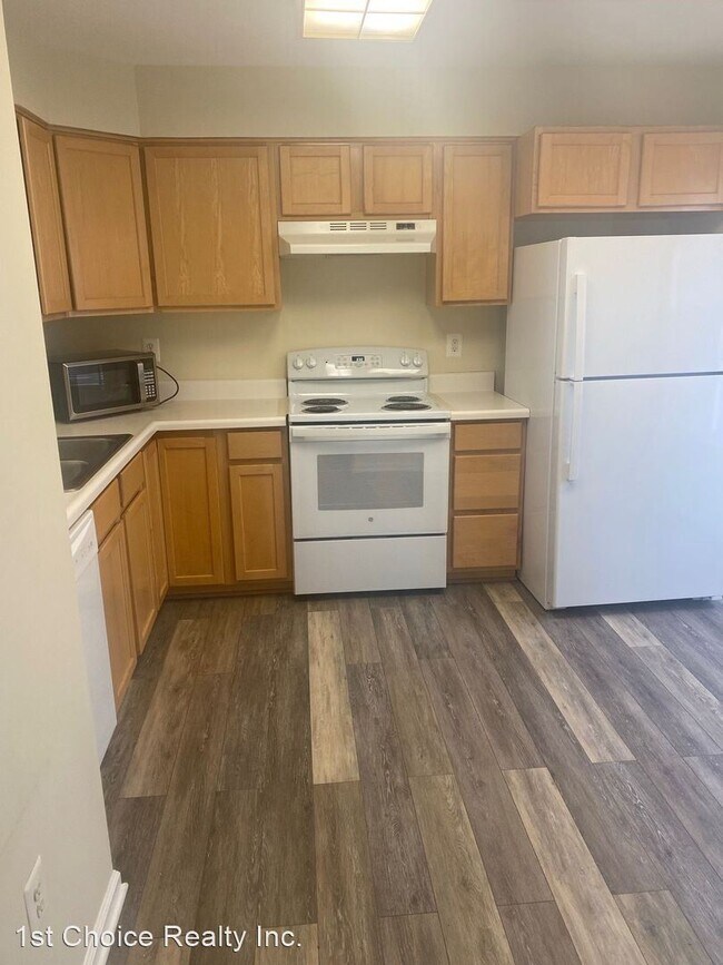 Building Photo - 2 br, 1.5 bath House - 247 Seneca Terrace