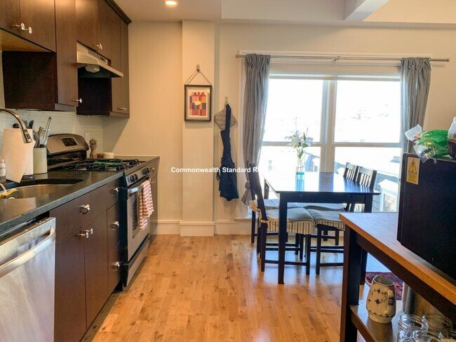Building Photo - 1 bedroom in Cambridge MA 02141