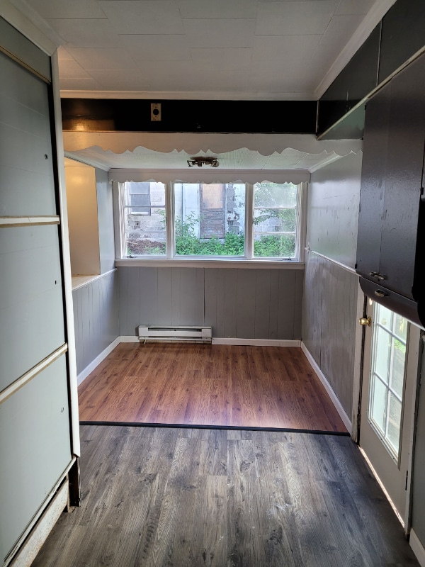 Building Photo - 509 W Centre St