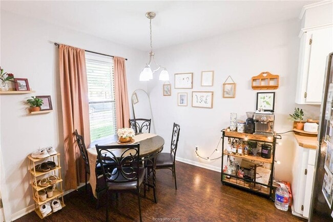 Building Photo - 619 San Benito Ct