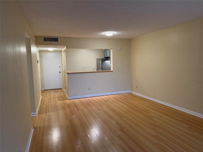 Foto del edificio - 4273 NW 89th Ave