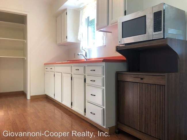 Building Photo - 3 br, 2 bath House - 314 West Matheson