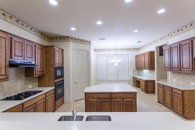 Foto del edificio - 5717 Sweetbriar Dr