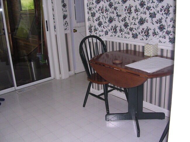 Foto del edificio - 3128 Ferguson Rd