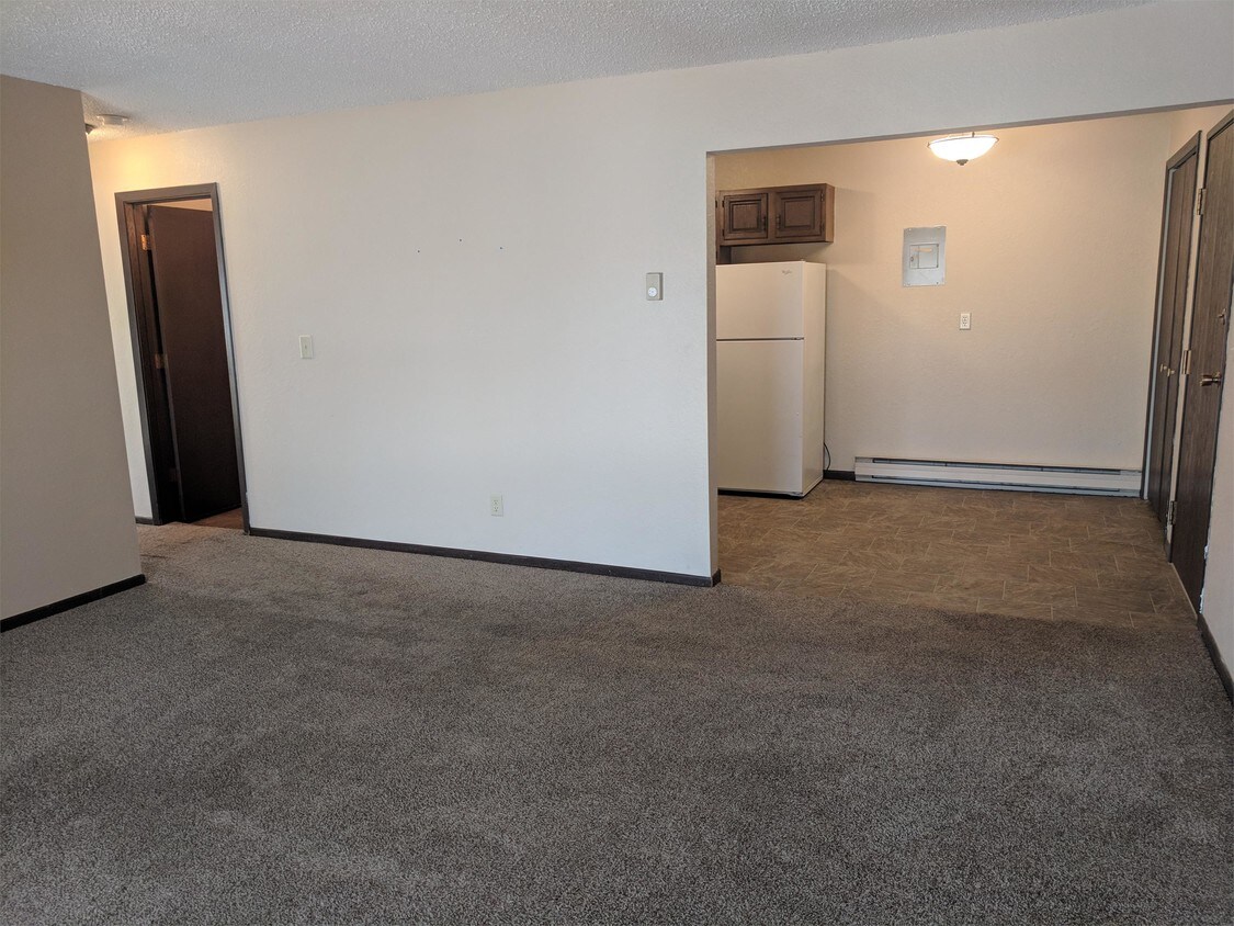 Foto principal - 310 Kenwood Dr