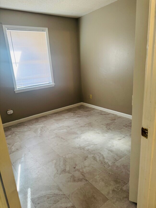 Foto del edificio - 1915 Reed St