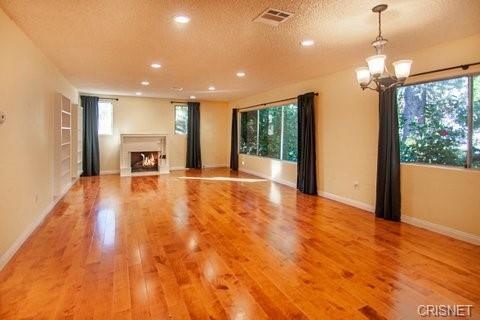 Building Photo - 10920 Fruitland Dr