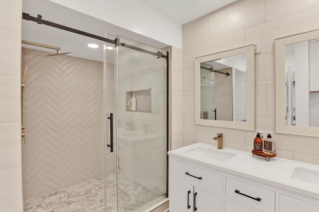 Foto del edificio - 3098 Rue D’Orleans
