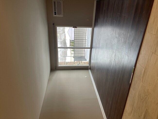 Building Photo - 1035 Higgins Quarters Dr