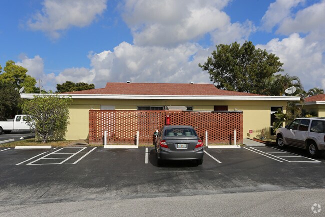 Complejo - Forest Hills Apartments