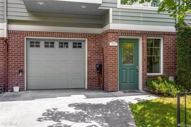 Building Photo - 4 br, 4.5 bath House - 1800 Franklin Avenu...