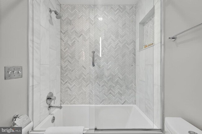 Foto del edificio - Logan Circle Beautifully Renovated Studio ...