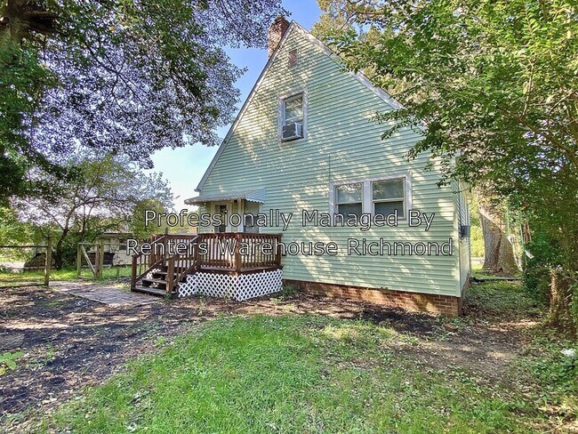 Foto del edificio - 9109 Brook Rd
