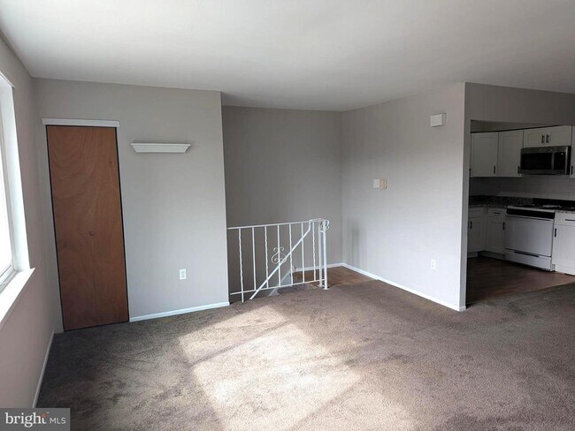 Building Photo - 8034 Craig St