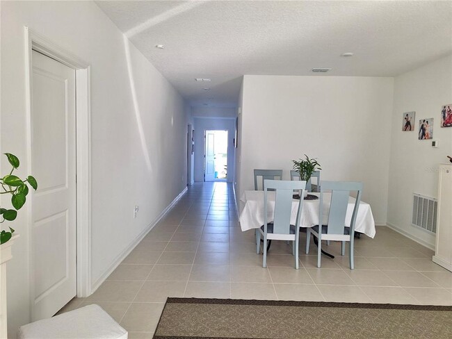 Building Photo - 2506 McKinley Dr