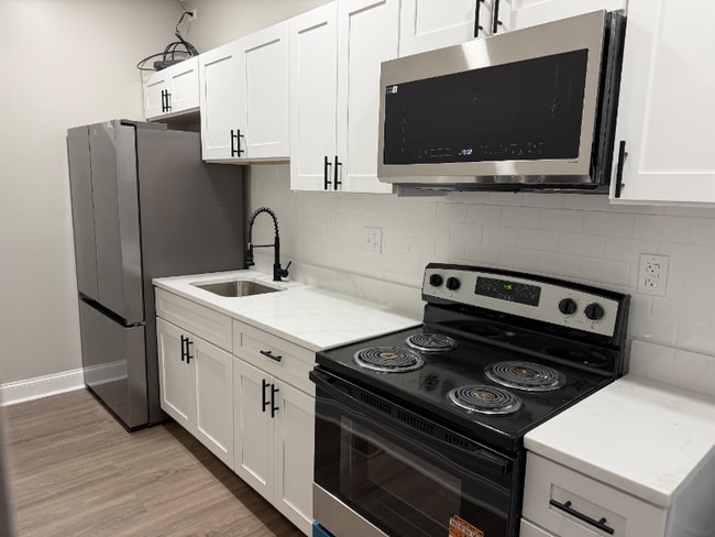 Building Photo - 617 Glenwood Ave