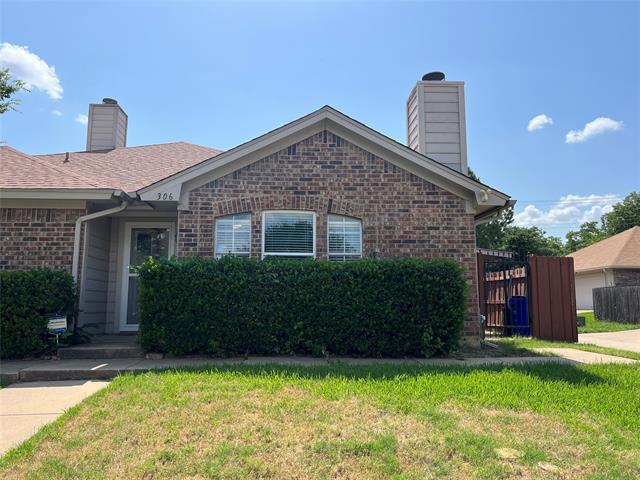 Building Photo - 306 Crowe Dr
