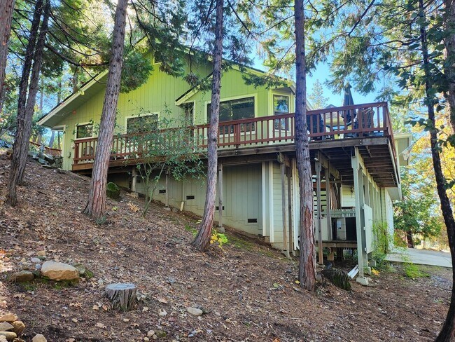 Foto del edificio - 281 Forest Meadows Dr