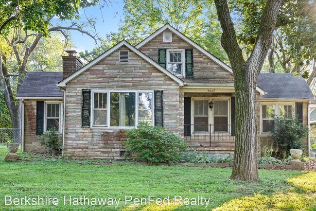 Building Photo - 3 br, 2 bath House - 3447 Pembroke Rd