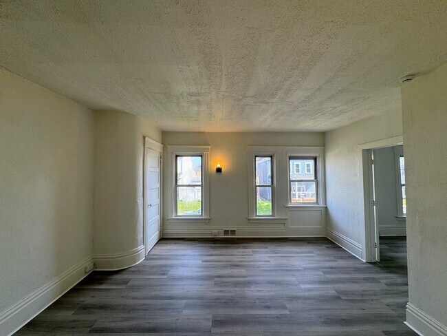 Foto del edificio - 111 Harrison Ave