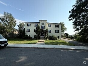 Building Photo - 111 Lancaster St