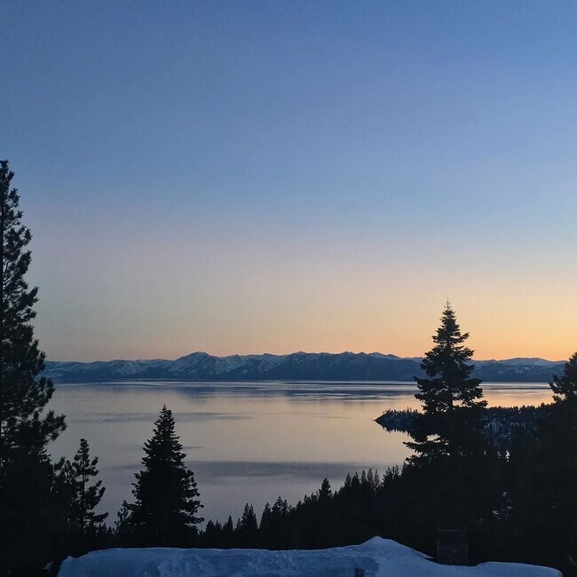 Foto del edificio - Endless Views of Tahoe