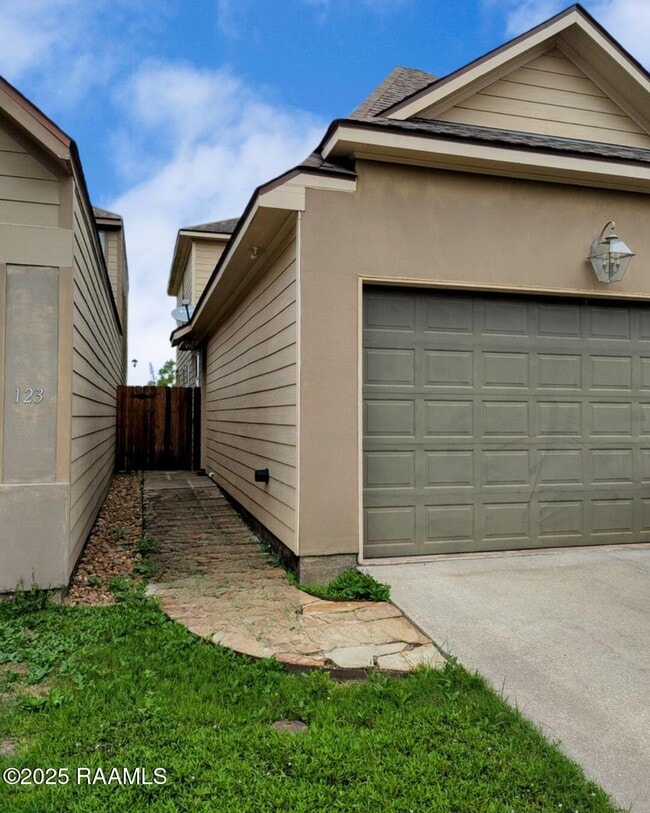 Foto del edificio - 125 Villa Park Ln