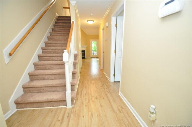 Foto del edificio - 1004 Oak Lake Ct