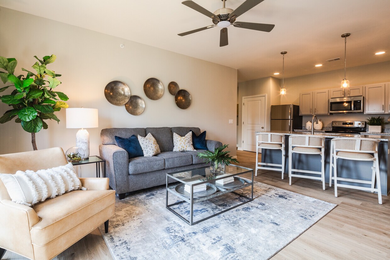 The Villas At Green Valley Apartments in New Albany, IN