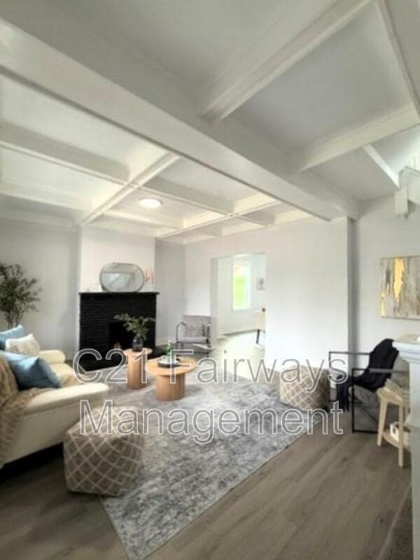 Foto del edificio - 1231 Denisonview St