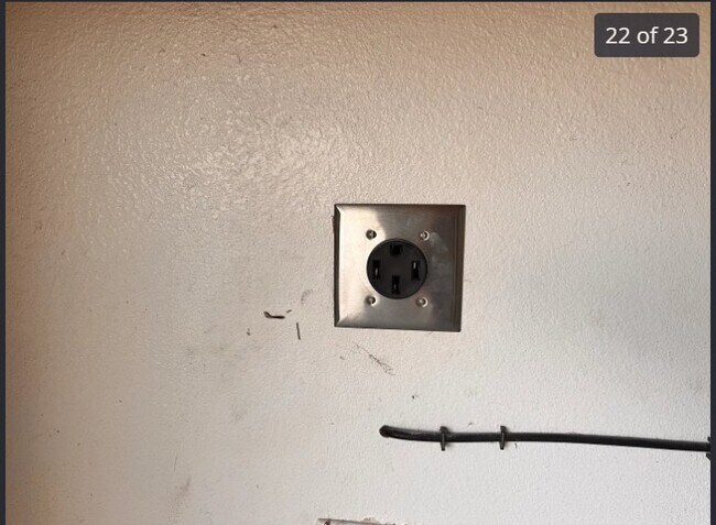 Foto del edificio - 3370 Braemar Ln