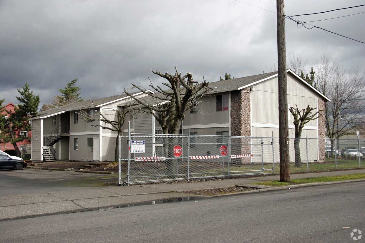 Building Photo - 7709 SE Harold St
