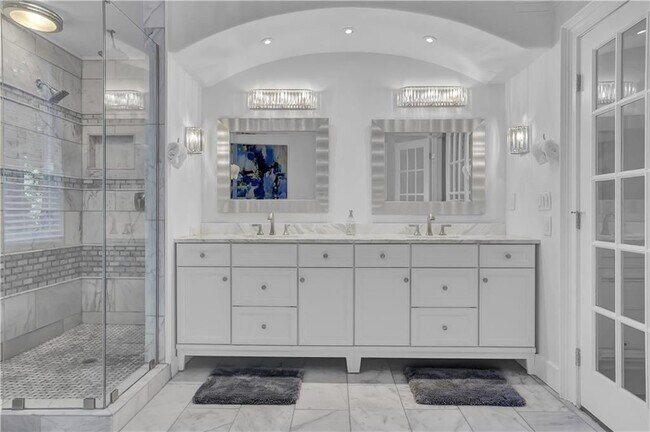 Foto del edificio - 50 Lakeland Dr NW