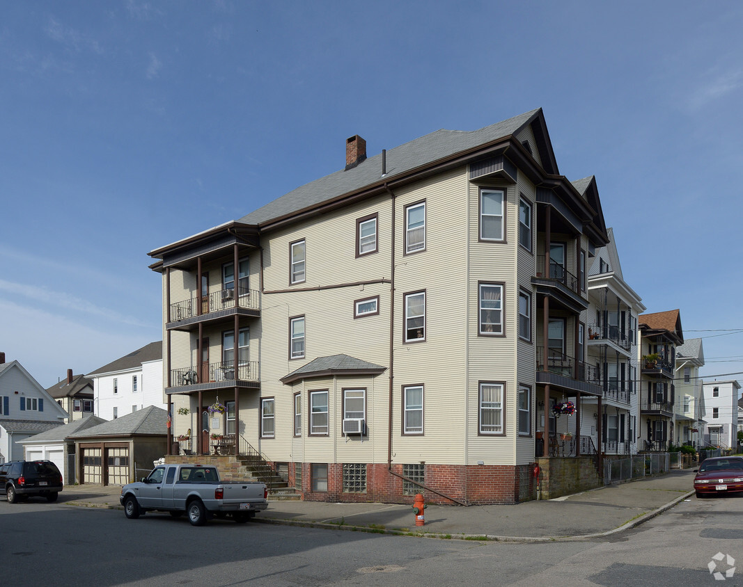 104 Whitman St, New Bedford, Ma 02745 - Apartments In New Bedford, Ma 