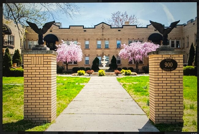 Building Photo - 900 Audubon Pky