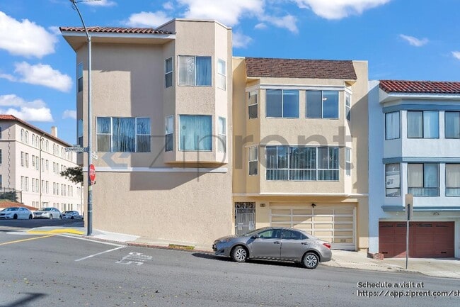 Building Photo - 609 Cambridge St