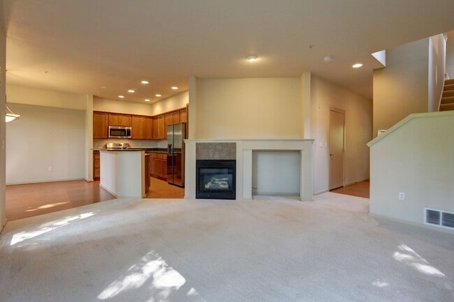 Foto del edificio - Gorgeous 3BR 2.5BA Issaquah Town Home Avai...