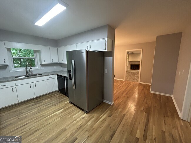 Building Photo - 1534 High Haven Ct NE