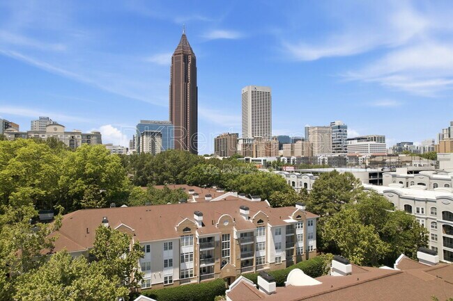 Building Photo - 220 Renaissance Pkwy NE