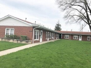 Building Photo - 12833 Irving Ave