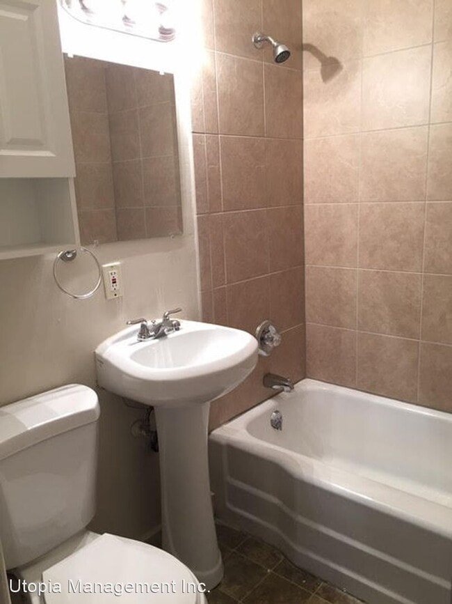 Building Photo - 2 br, 1 bath House - 4608 SE 77th Ave