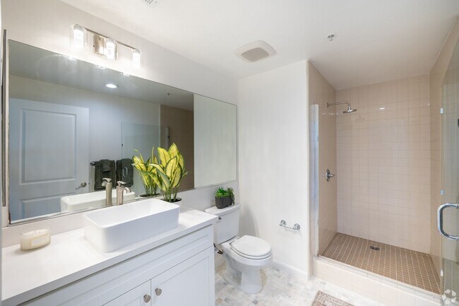 Foto del interior - 3400 Cahuenga Blvd Los Angeles, CA 90068