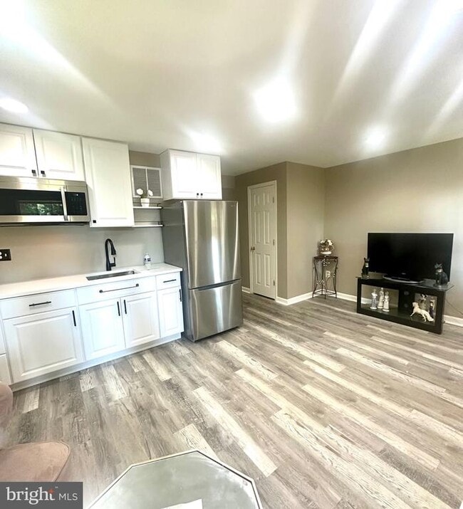 Building Photo - 450 Andromeda Terrace NE