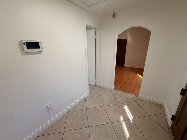 Foto del edificio - 435 S Fir Ave