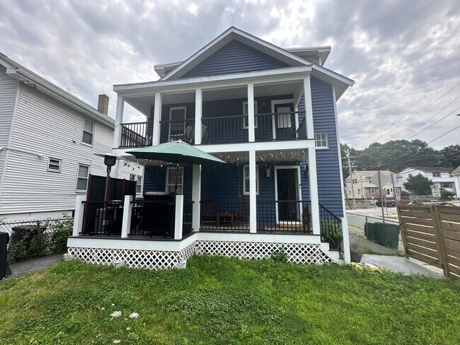Foto del edificio - 243 W Selden St