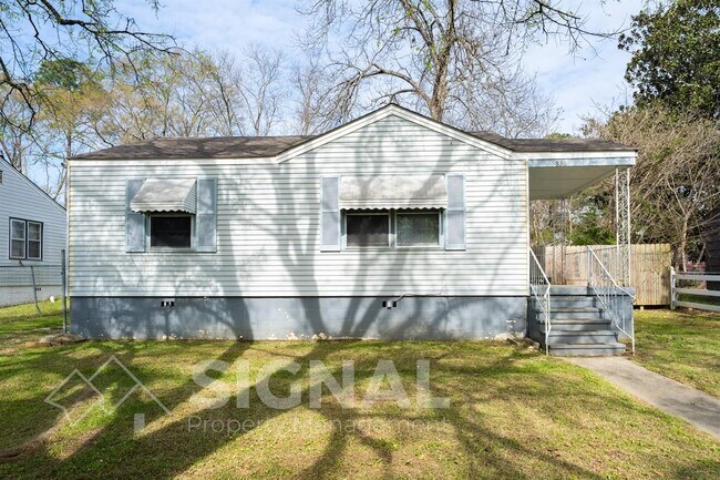 Building Photo - 5836 Ct-Q