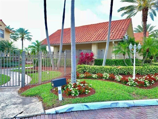 Building Photo - 1247 SW 46th Ave